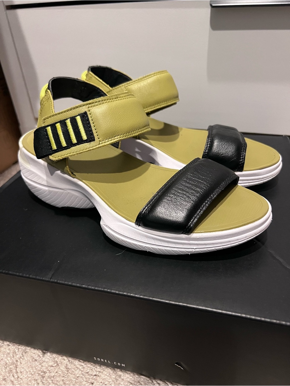 Sorel Wedges Size 7.5